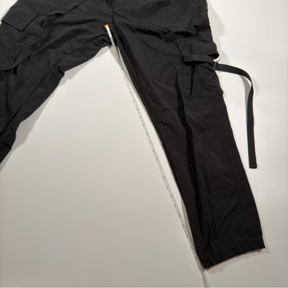 PacSun Women's‎ Black Windbreaker Cargo Pants Size Medium - Picture 5 of 12
